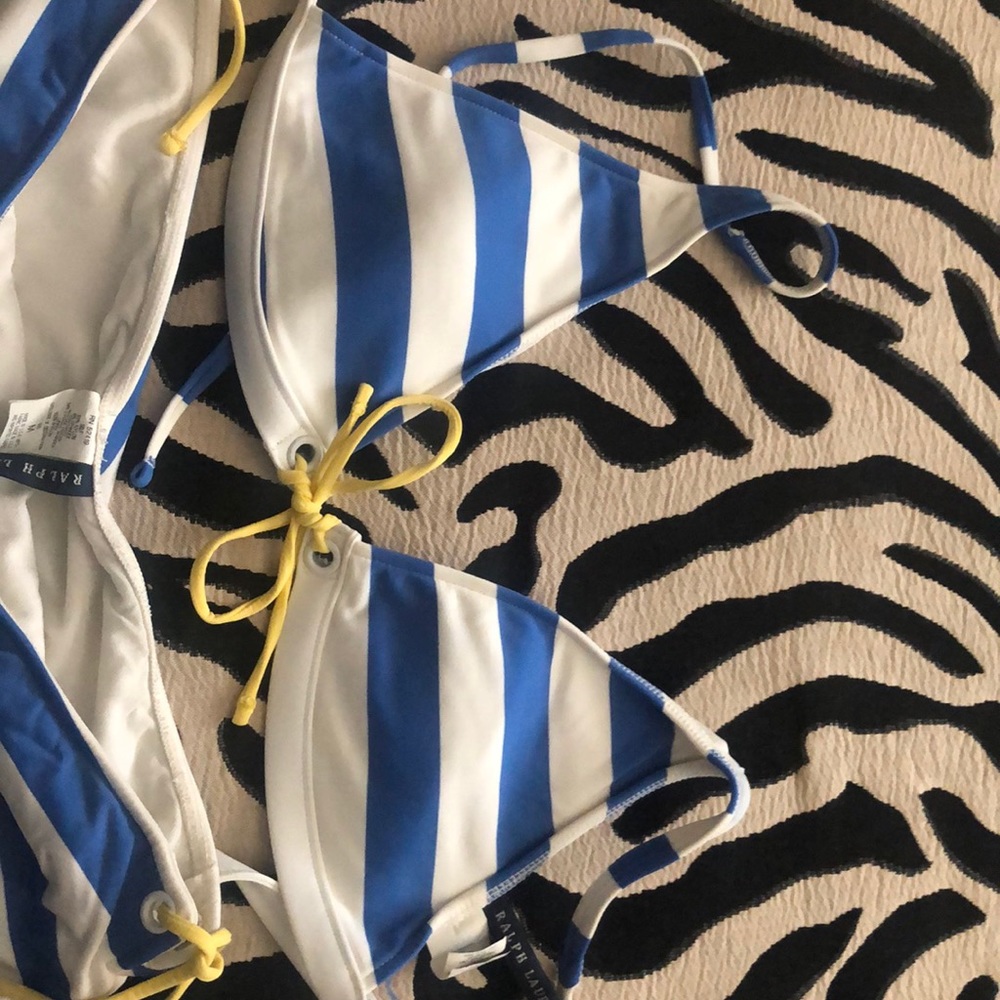 Swimsuit - Picture 3 of 4